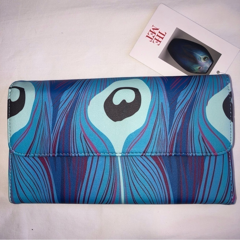 The Met Louis C Tiffany Peacock Feather Travel Jewelry Clutch Blue